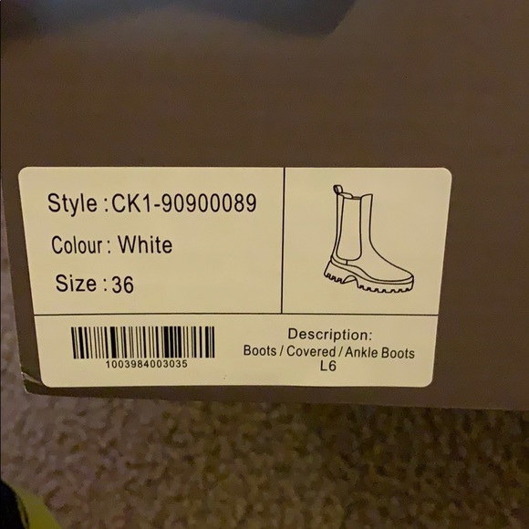 Charles & Keith ankle boots - Picture 3 of 5